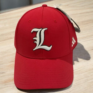 Adidas Red Louisville Cardinals NCAA , FLEXFIT Hat M/L NEW WITH TAGS